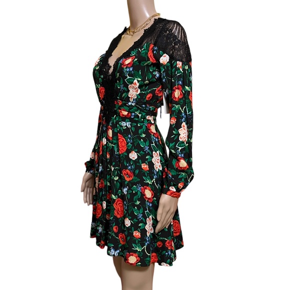NWT Anthropologie Lacy V front/back black floral lace mini dress - Choos… - Picture 7 of 14